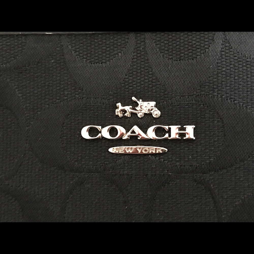 NWT Coach Crossbody Swingpack Black - Picture 8 of 8